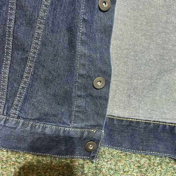 Uniqlo Denim Trucker - Picture 3 of 8